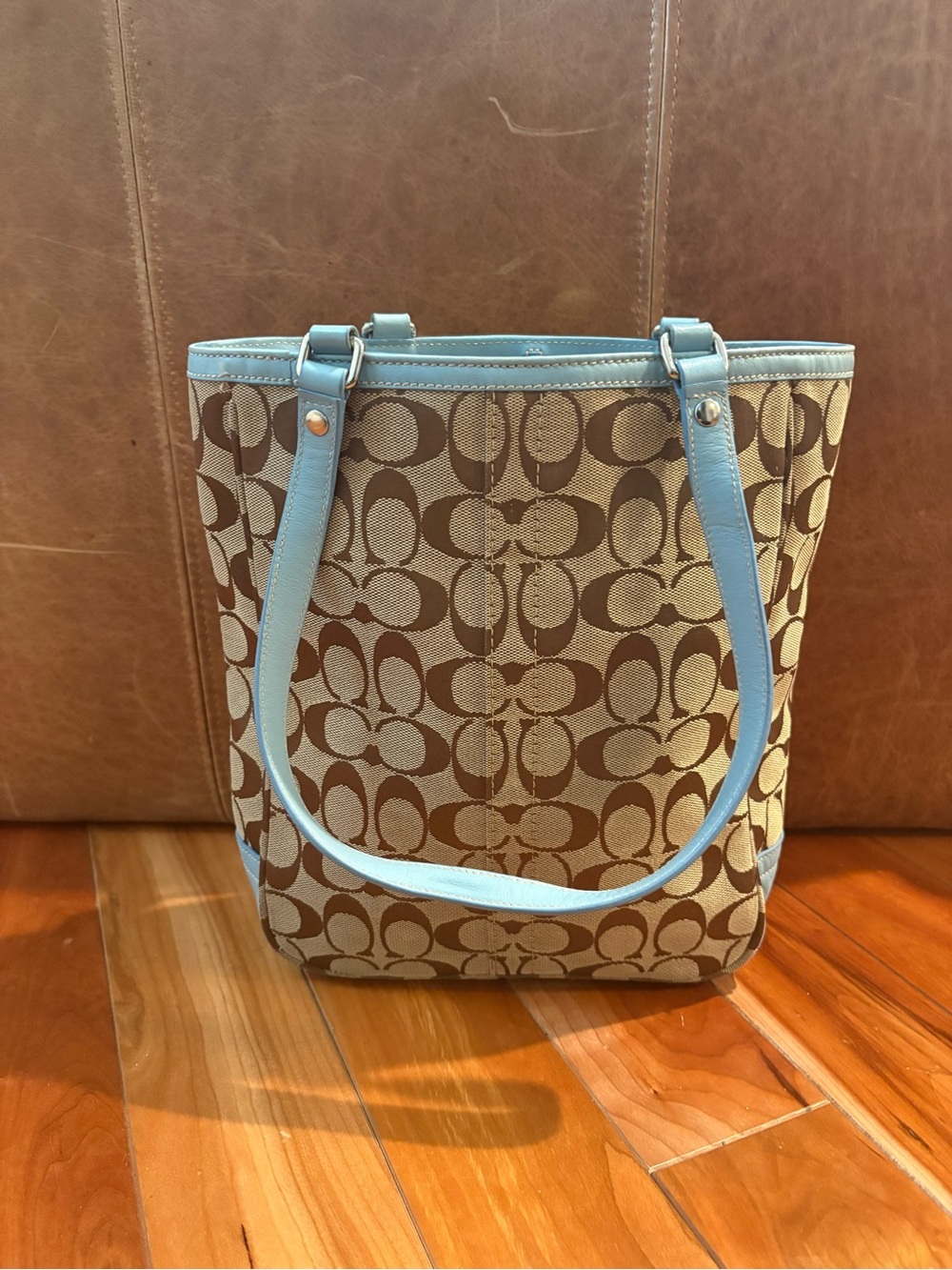 Coach Signature Hamptons Lunch Tote Blue Leather Trim - Picture 4 of 10